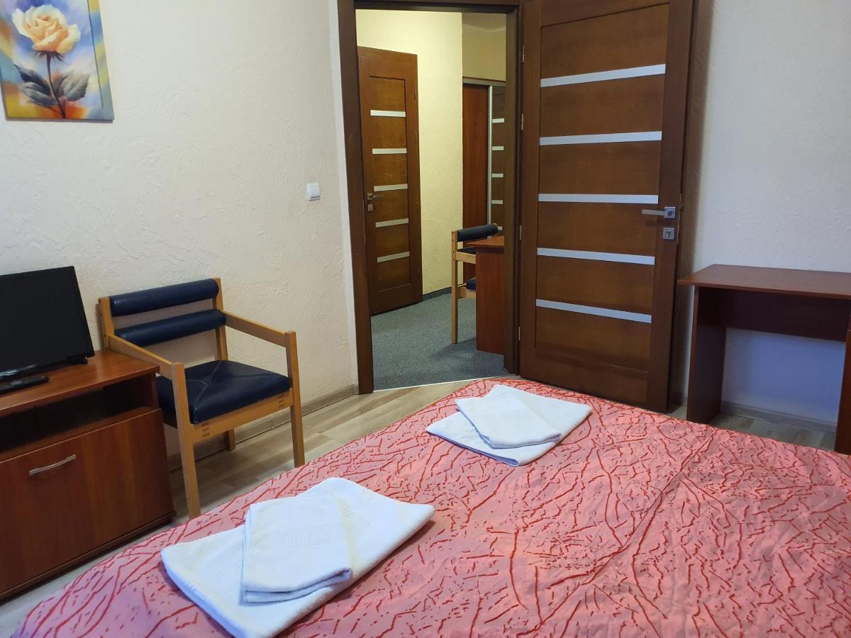 Hotel Helikon Yanoshi ภายนอก รูปภาพ