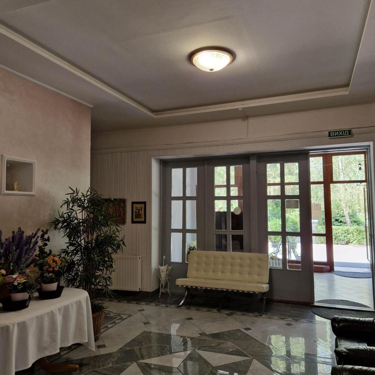 Hotel Helikon Yanoshi ภายนอก รูปภาพ