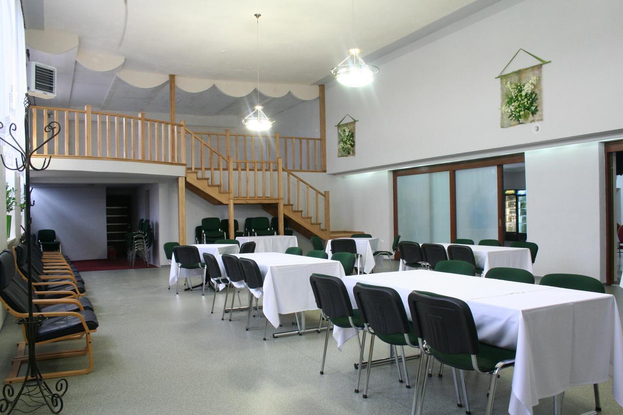 Hotel Helikon Yanoshi ภายนอก รูปภาพ