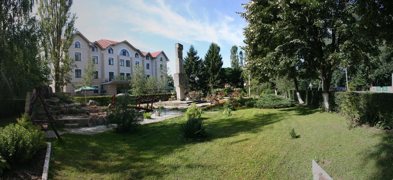 Hotel Helikon Yanoshi ภายนอก รูปภาพ